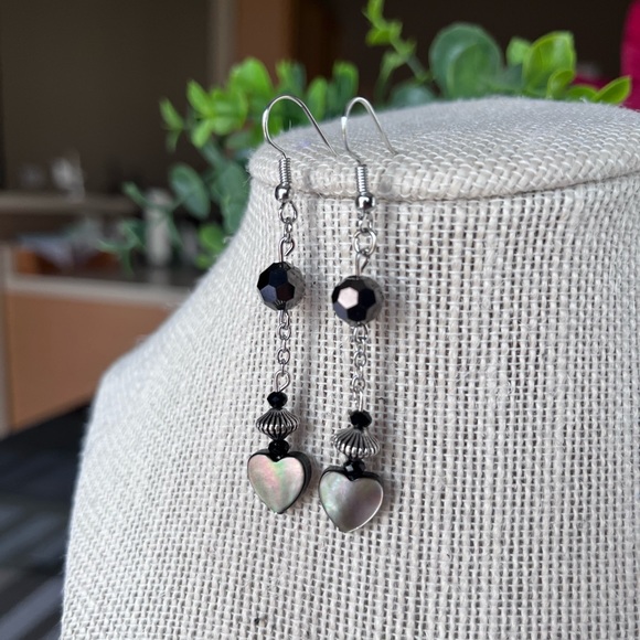 🖤Handmade Earrings 🖤 - Picture 3 of 10